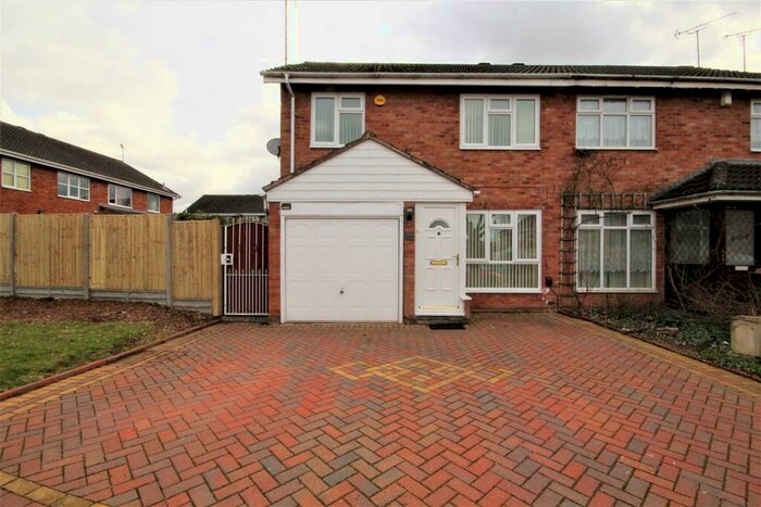 3 Bedroom Semi-Detached House To Rent In Ashdown Close, Binley, Coventry, CV3