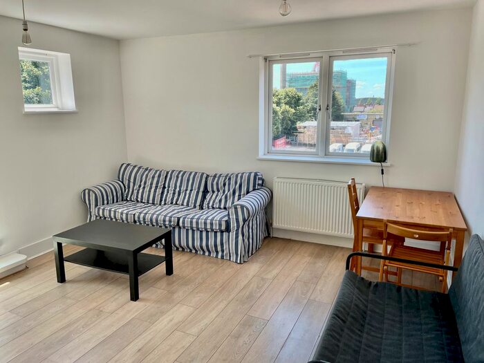 2 Bedroom Flat To Rent In Rollins Street, South Bermondsey, SE15