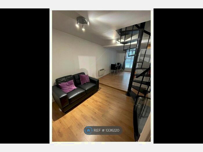 3 Bedroom Flat To Rent In Uxbridge Road, London, W12