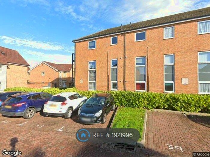 2 Bedroom Flat To Rent In Spinel Close, Sittingbourne, ME10