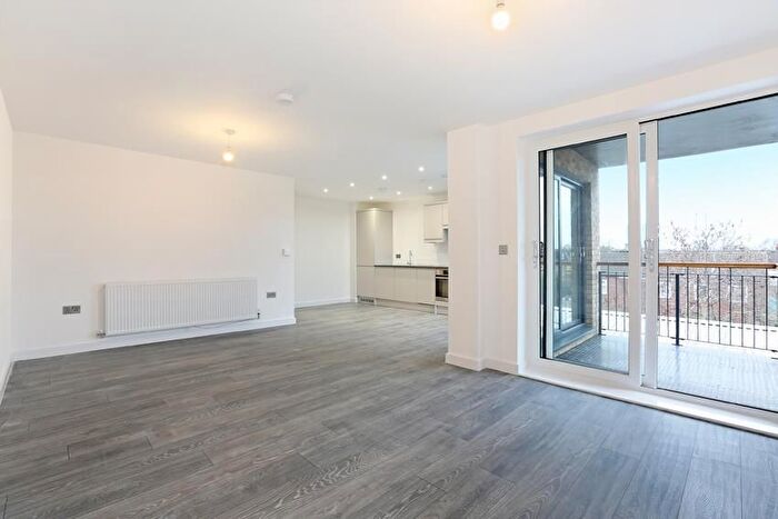 1 Bedroom Flat To Rent In Flat, Waterfall Road, Colliers Wood, SW19