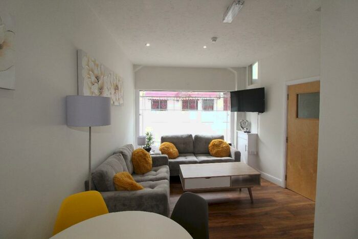 4 Bedroom Terraced House To Rent In Cannon Street-Fm, Preston, PR1