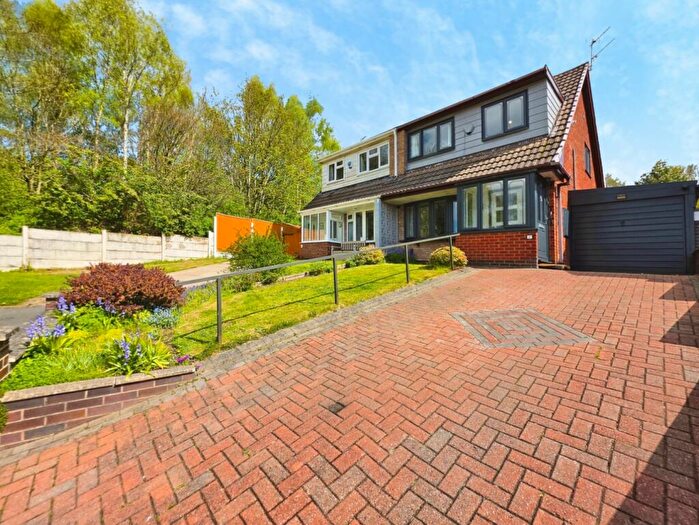 3 Bedroom Semi Detached House For Sale In Taurus Grove, Stoke-On-Trent, ST6