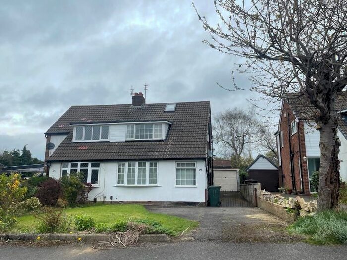 3 Bedroom Semi-Detached House To Rent In High Ash Mount, Alwoodley, LS17