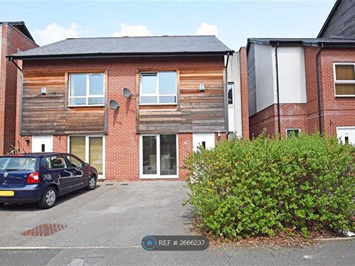 2 Bedroom Semi-Detached House To Rent In Georgia Avenue, Manchester, M20