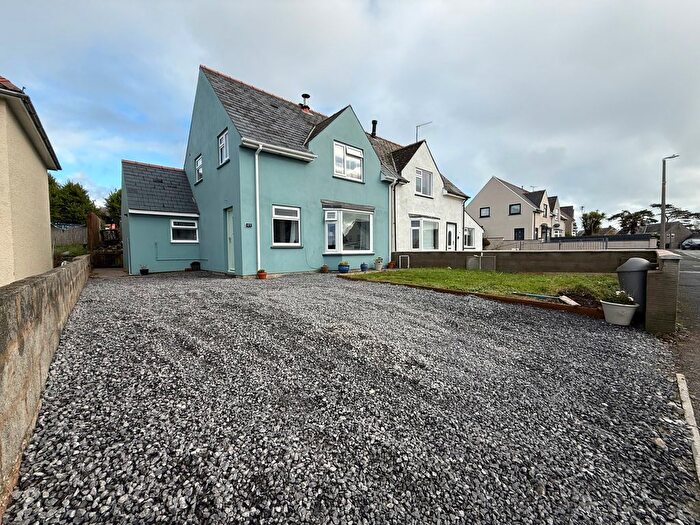 3 Bedroom Semi Detached House For Sale In Knowling Mead, Tenby, Pembrokeshire, SA70