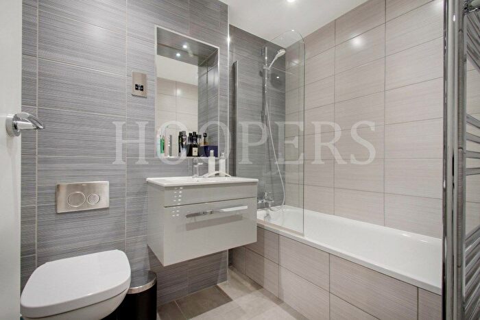 2 Bedroom Flat For Sale In Dollis Hill Lane, London, NW2