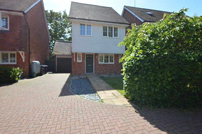 3 Bedroom Detached House For Sale In Sycamore Drive, Burgess Hill, West Sussex, RH15
