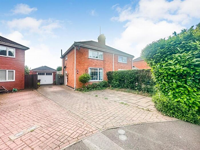 3 Bedroom Semi-Detached House For Sale In Bessemer Grove, Corby, NN18
