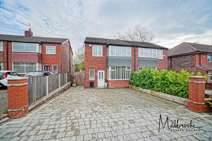 3 Bedroom Semi Detached House To Rent In Douglas Road, Worsley, M28