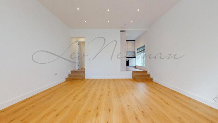 2 Bedroom Flat To Rent In Park Road, Barnet, EN5