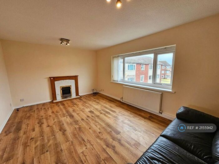 2 Bedroom Flat To Rent In Lindsay Court, Lytham St. Annes, FY8