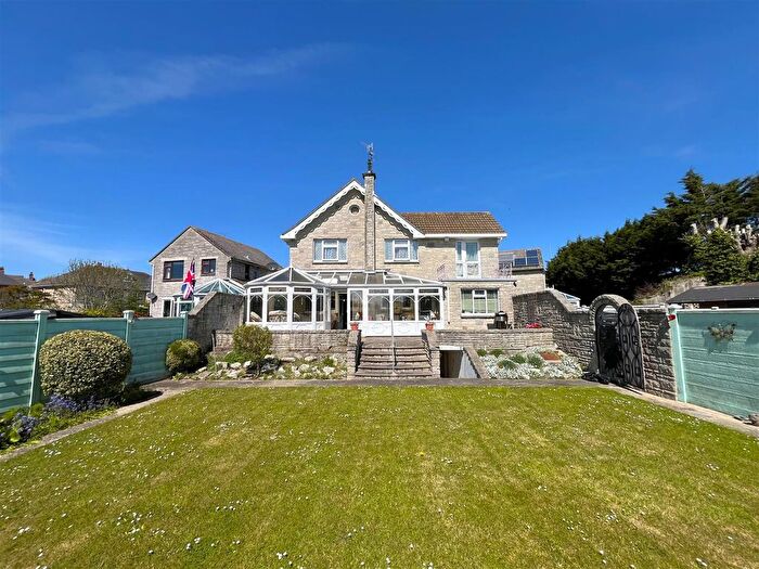 4 Bedroom Detached House For Sale In Roman Close, Radipole, DT3