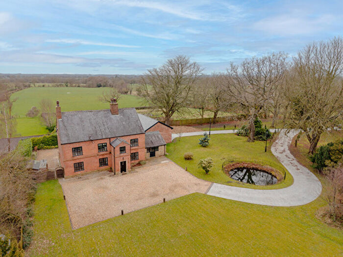 6 Bedroom Detached House To Rent In Nabs Head Lane, Samlesbury, PR5