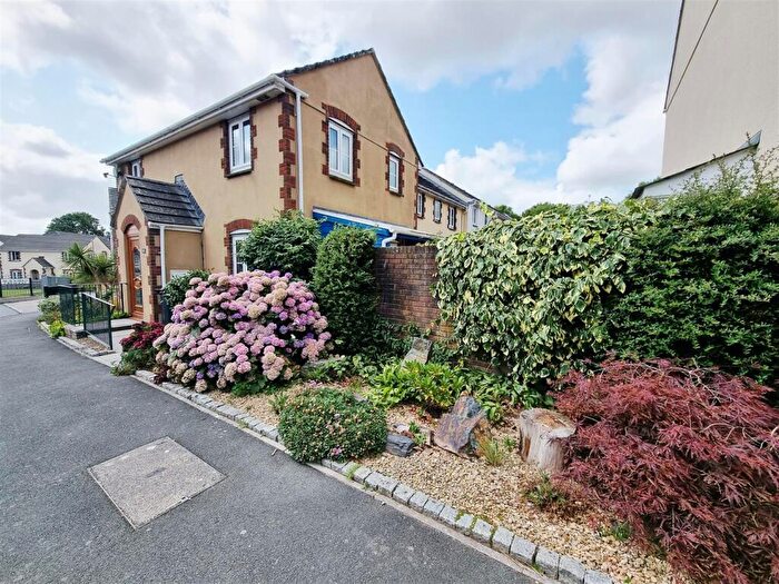 3 Bedroom End Of Terrace House For Sale In Robin Drive, Launceston, PL15