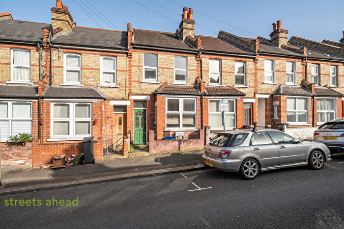 3 Bedroom Terraced House To Rent In Abbey Road, Croydon, Surrey, CR0