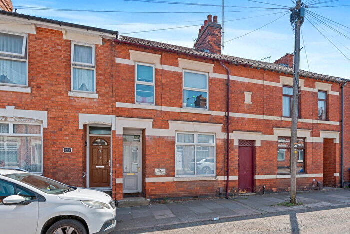 3 Bedroom Terraced House For Sale In Regent Street, Kettering, NN16