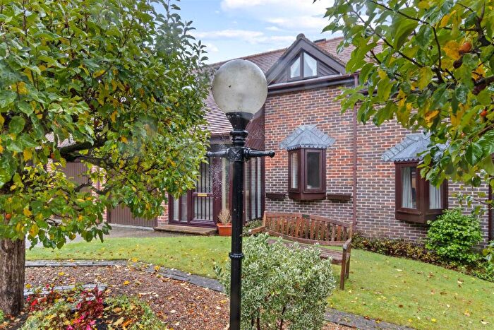 2 Bedroom Terraced House For Sale In Hylton Road, Petersfield, GU32