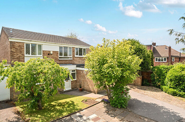4 Bedroom Detached House For Sale In Kennedy Close, Petts Wood, Orpington, BR5