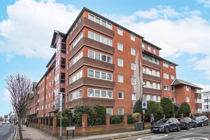 2 Bedroom Flat For Sale In Viscount Point, The Broadway, Wimbledon, SW19