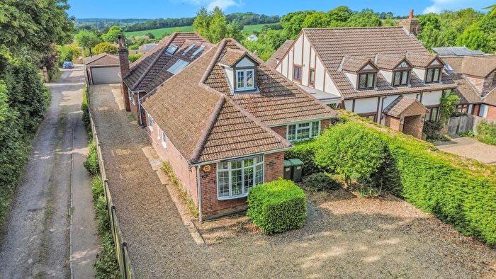 5 Bedroom Detached House For Sale In Church Road, Harlington, LU5