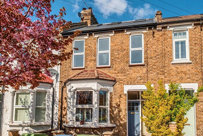 4 Bedroom Terraced House For Sale In Crebor Street, East Dulwich, London, SE22