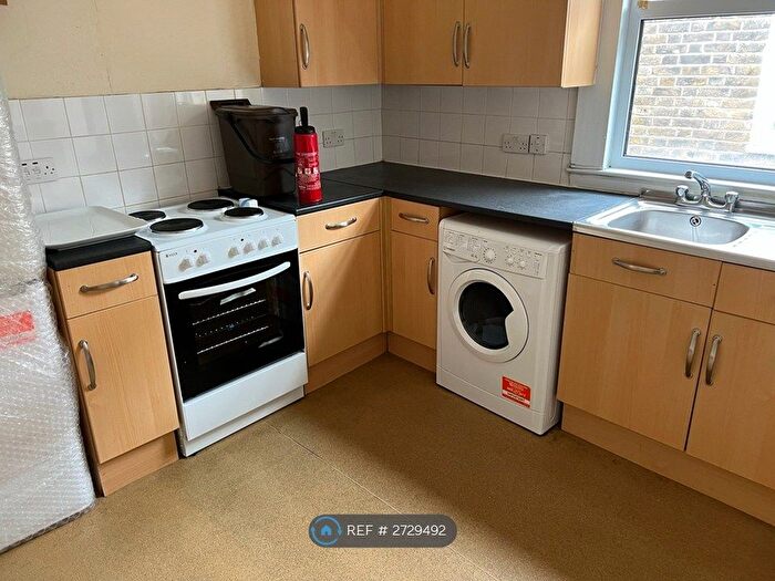 2 Bedroom Flat To Rent In Riverdale Road, Erith, DA8
