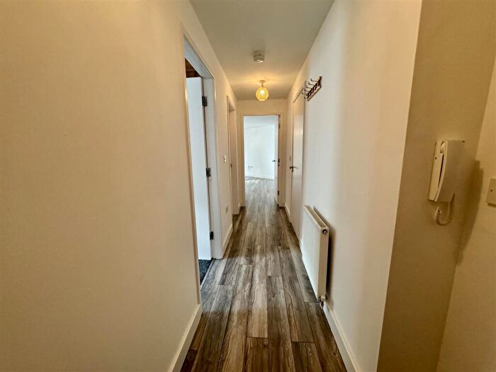 2 Bedroom Apartment To Rent In Cornfall Place, Barnsley, S70