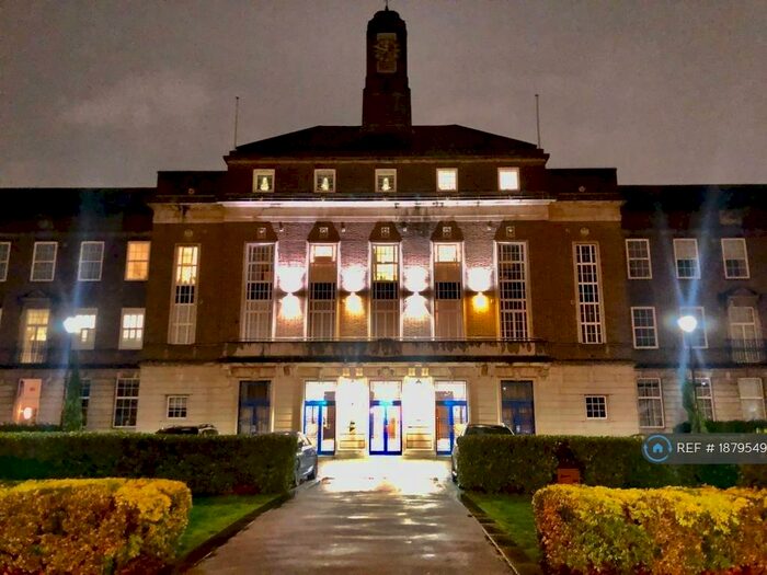 2 Bedroom Flat To Rent In Longbridge Road, Dagenham, RM8