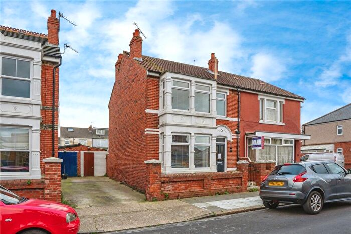 3 Bedroom Semi Detached House For Sale In Torrington Road, Portsmouth, Hampshire, PO2