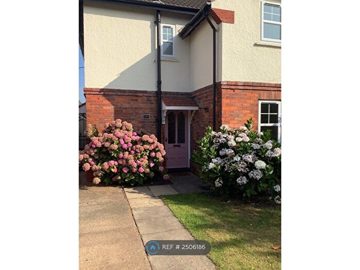 3 Bedroom Semi-Detached House To Rent In Bentley Street, Cleethorpes, DN35
