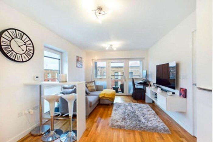 1 Bedroom Flat For Sale In Arla Place, Ruislip, HA4