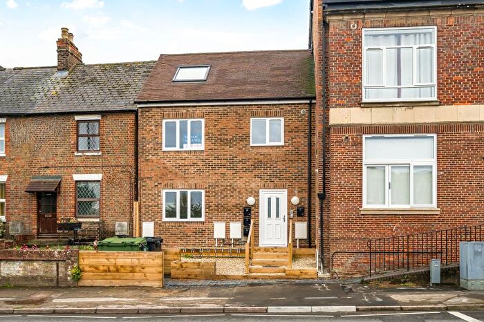 2 Bedroom Flat For Sale In Broadway, Didcot, OX11