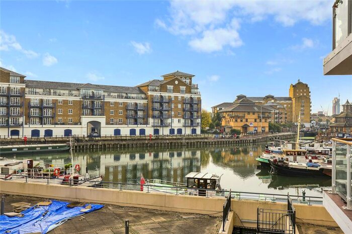 2 Bedroom Apartment To Rent In Basin Approach, E14