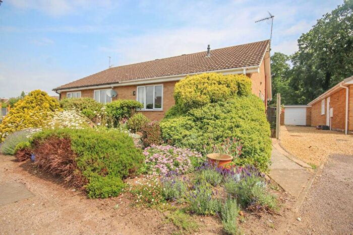 2 Bedroom Semi-Detached Bungalow For Sale In Temple Road, King's Lynn, PE30