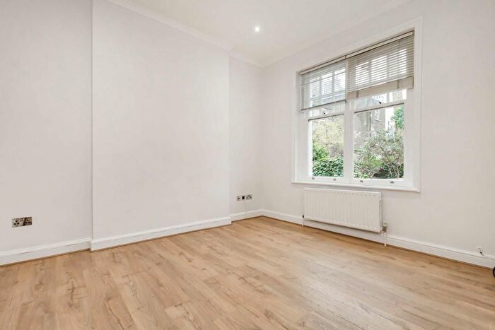 1 Bedroom Flat To Rent In Avonmore Road, London, W14