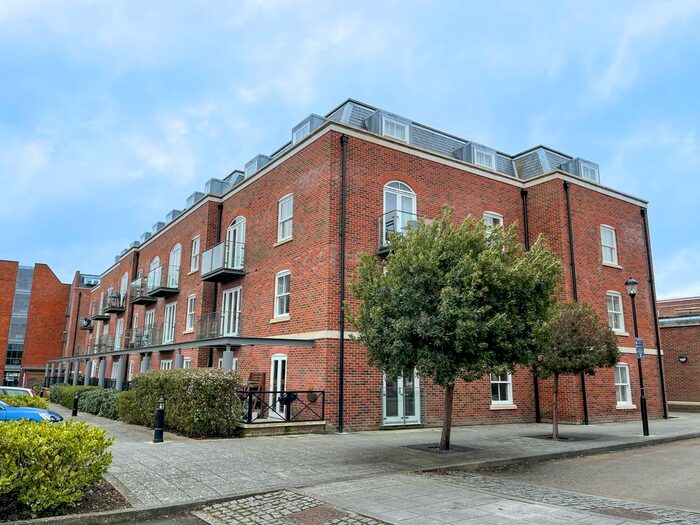 1 Bedroom Flat To Rent In Salt Meat Lane, Gosport, PO12