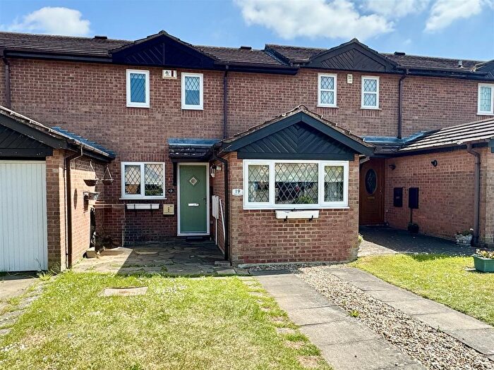 3 Bedroom Terraced House To Rent In Mees Close, Luton, LU3