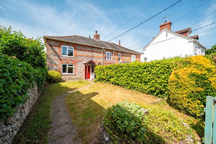 3 Bedroom Semi-Detached House For Sale In Hatherden Road, Charlton, Andover, SP10
