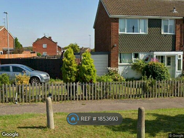 3 Bedroom End Of Terrace House To Rent In Kinross Crescent, Luton, LU3