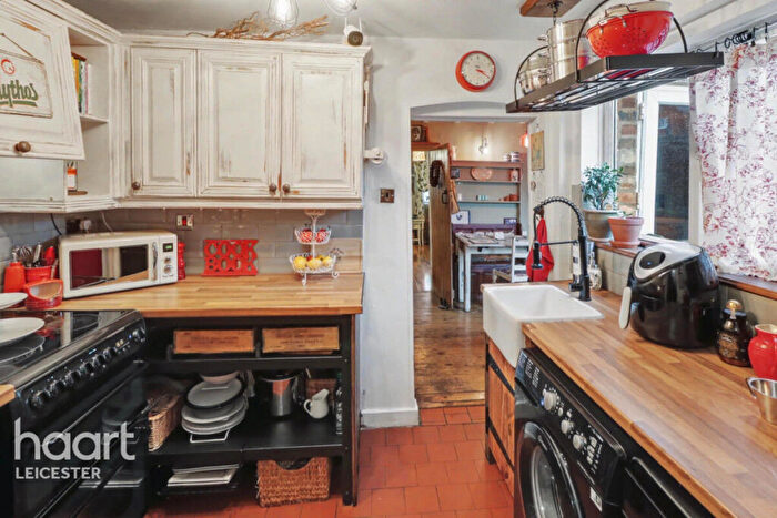 2 Bedroom Cottage For Sale In Thornton Lane, Bagworth, LE67
