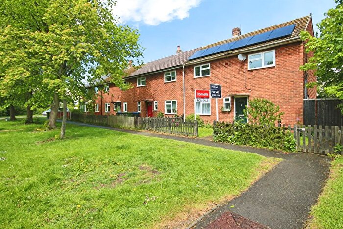 2 Bedroom End Of Terrace House For Sale In Stratford Road, Lighthorne Heath, Leamington Spa, CV33