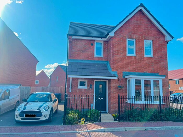 3 Bedroom Detached House To Rent In Petherbridge Close, Amesbury, Wiltshire, SP4