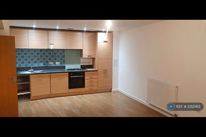 2 Bedroom Flat To Rent In Waterstone Way, Greenhithe, DA9