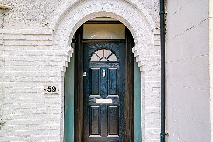 5 Bedroom Terraced House To Rent In Glendale Gardens, Leigh-On-Sea, SS9