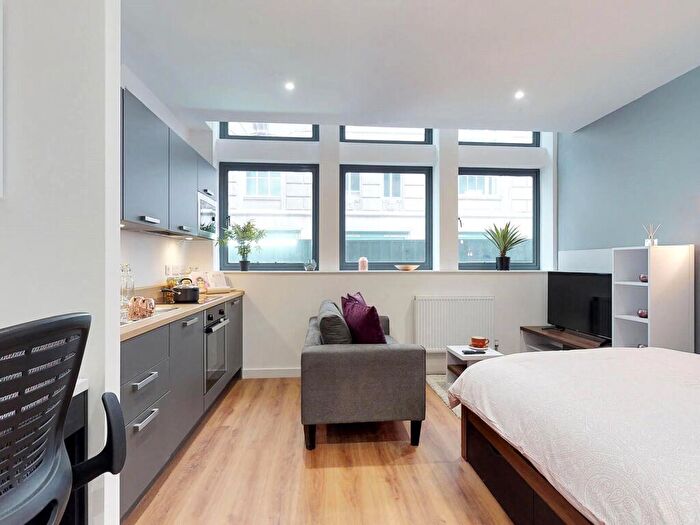 Apartment To Rent In Apt, Gravity Residence #, L2