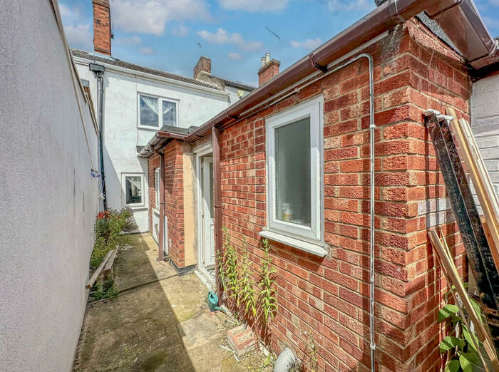 2 Bedroom Terraced House For Sale In Jury Street, Great Yarmouth, NR30