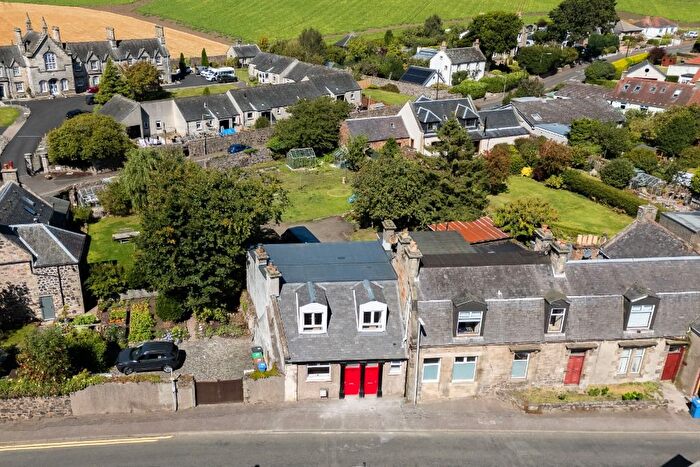 2 Bedroom Cottage To Rent In Main Street, Upper Largo, KY8
