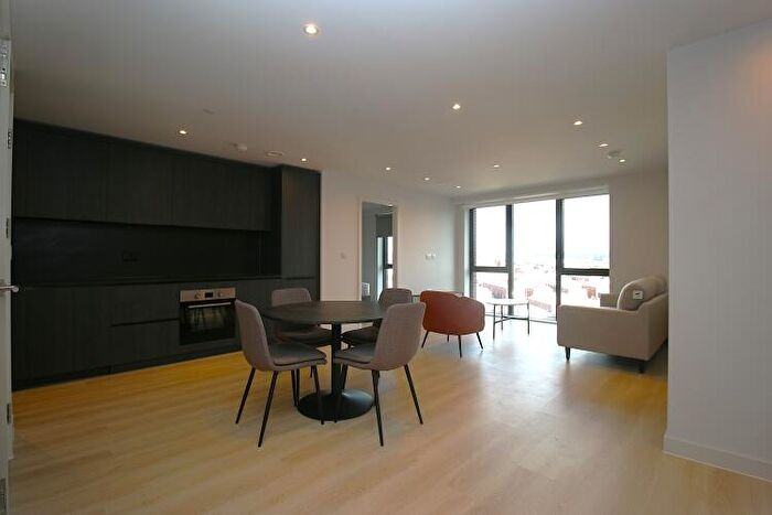 2 Bedroom Apartment To Rent In Waterhouse Gardens Dutton Street, M3