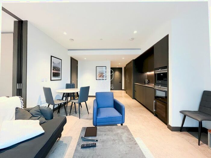 Studio To Rent In Blackfriars Road, London, SE1